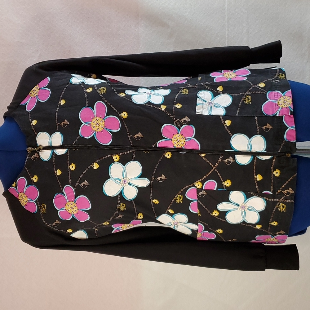 Women baby phat nursing srub jacket.